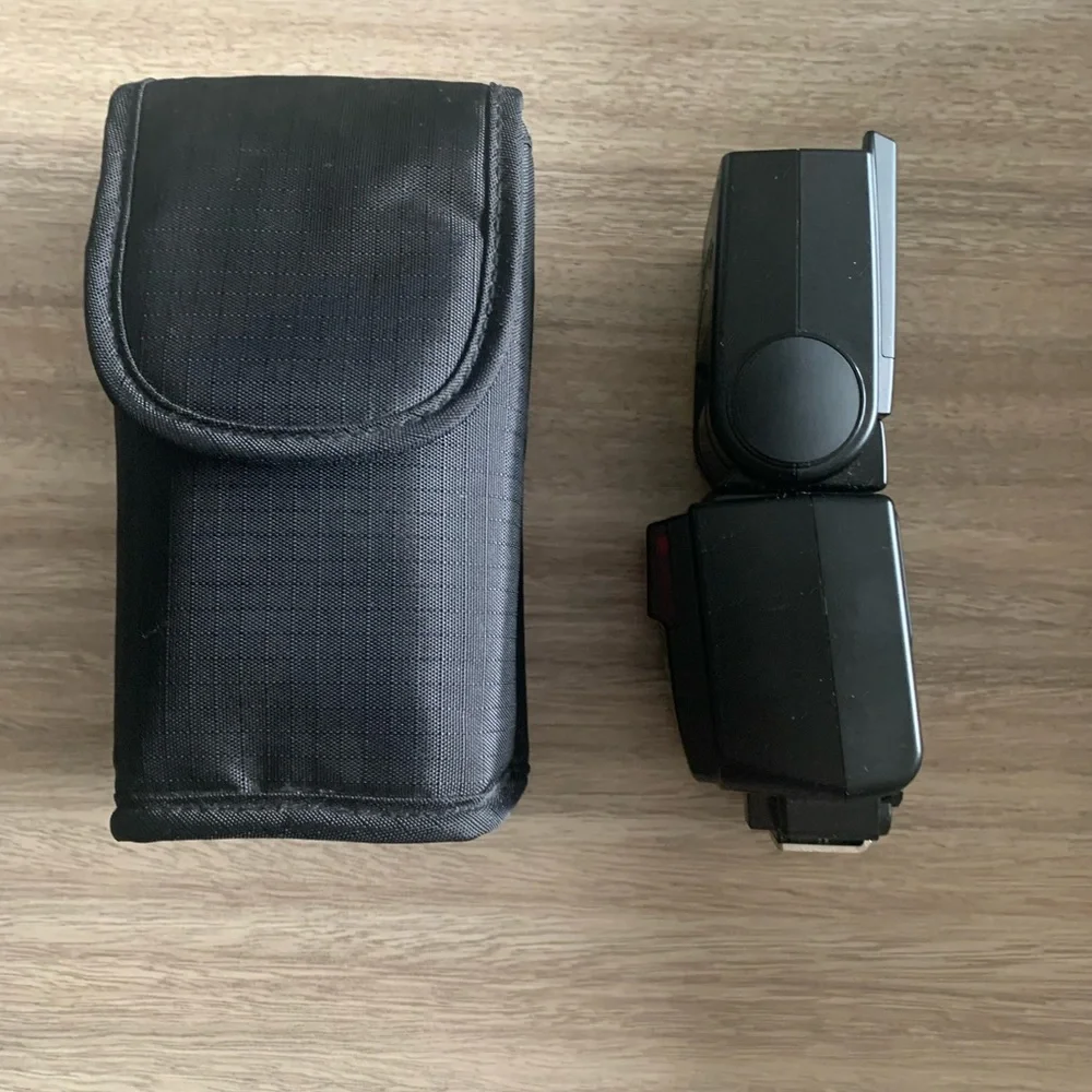 NWOT Nikon Speedlight SB-600 I D-TTL Flash F100 F5 D750 D750 D850 ASIS With Case